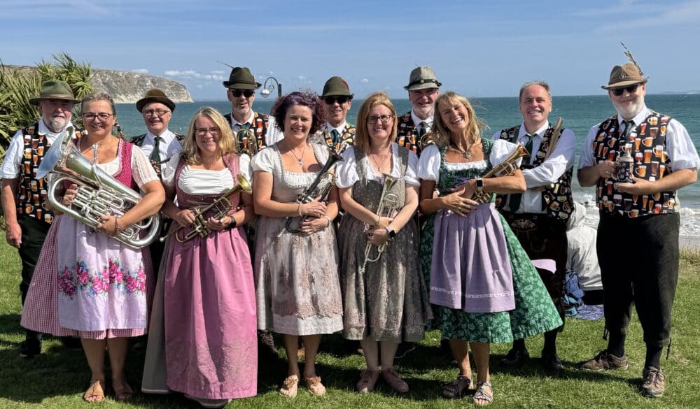 BIERFASS BAND book some oompah fun !!